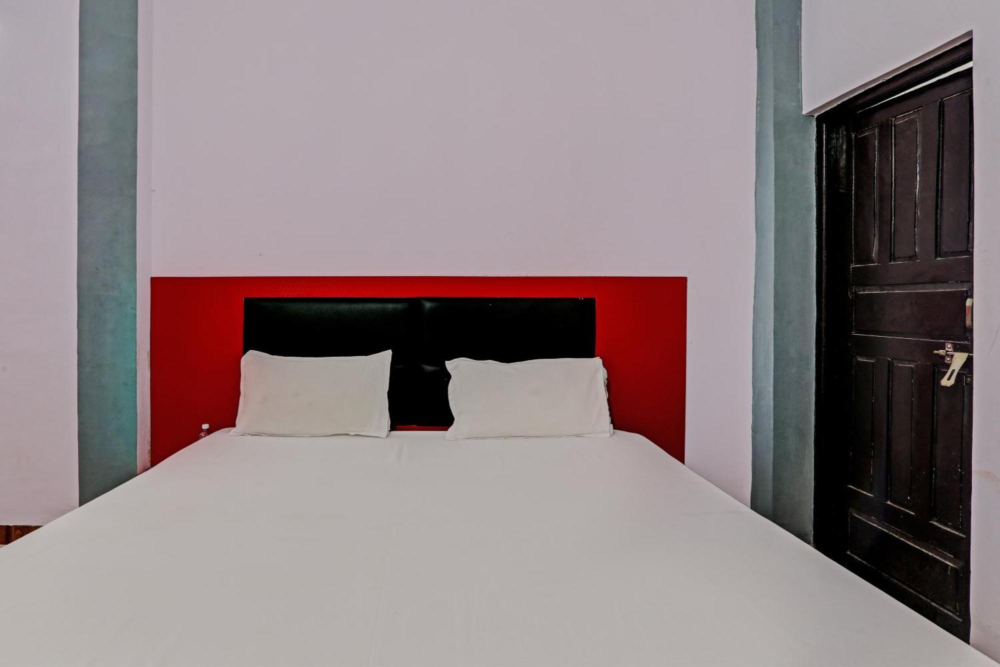 Oyo Hotel Crown 러크나우 외부 사진